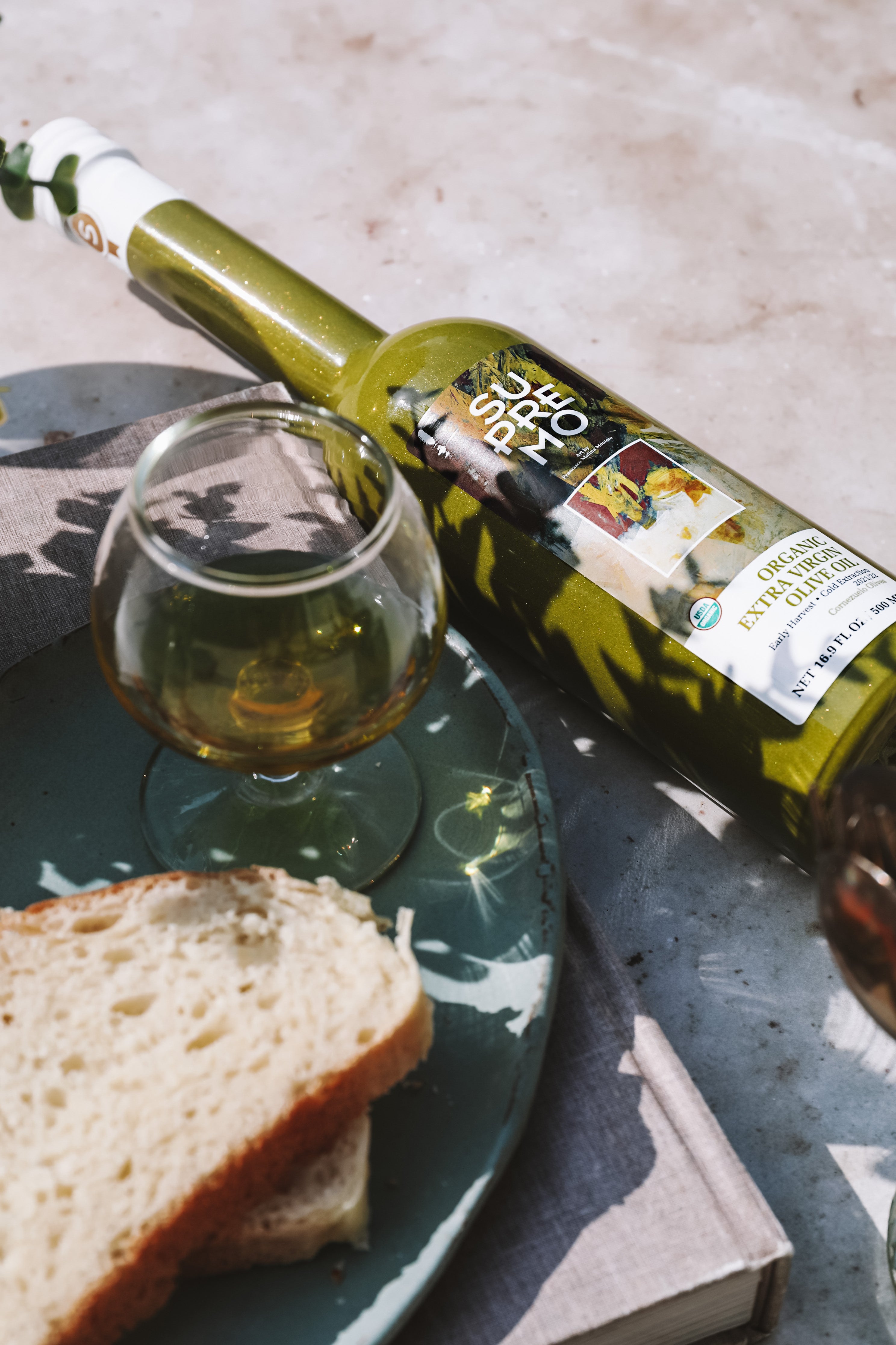 Ekologiškas ypač tyras alyvuogių aliejus SUPREMO CORNEZUELO, pagamintas iš 100% Cornezuelo veislės alyvuogių