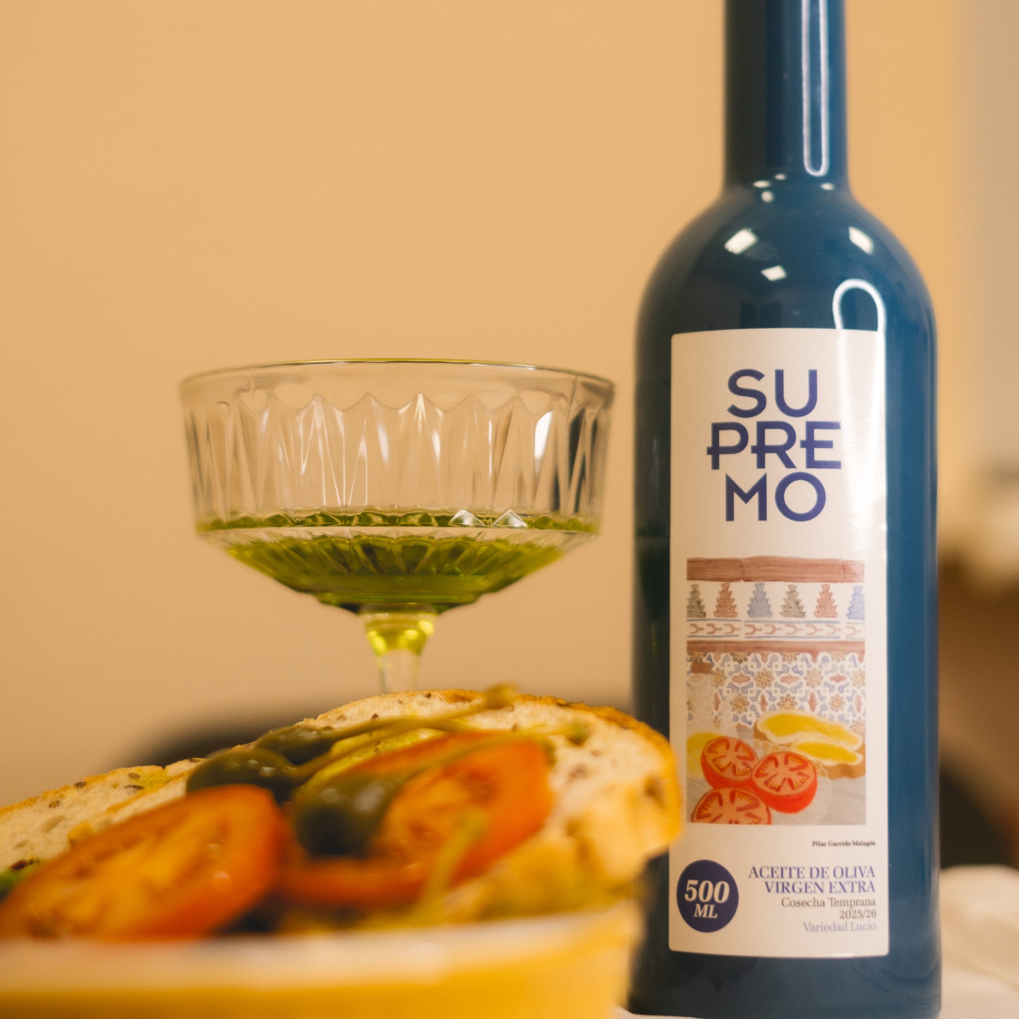 Ekologiškas ypač tyras gourmet alyvuogių aliejus SUPREMO LUCIO, pagamintas iš itin retos 100% Lucio veislės alyvuogių